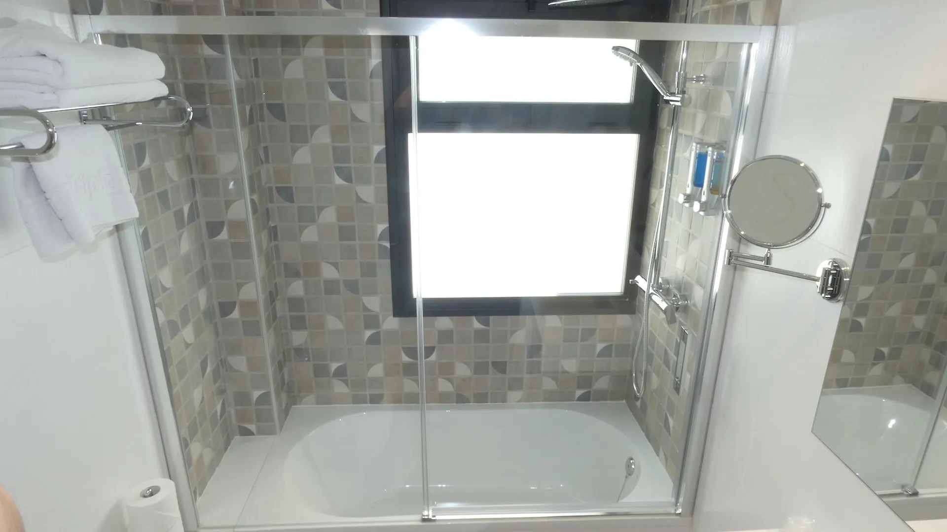 Hotel Zeus Malaga 2*,