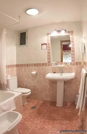 Hotel Zeus Malaga 2*,